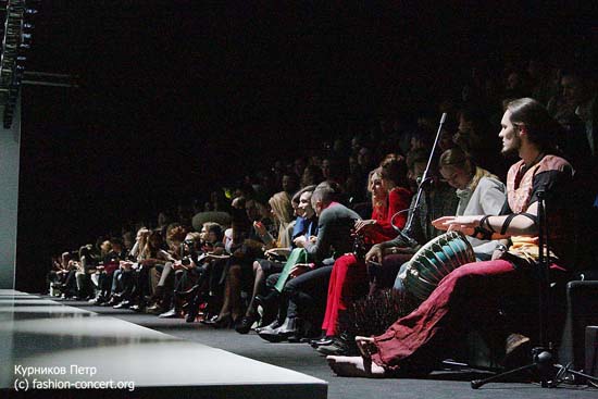 MERCEDES-BENZ FASHION WEEK RUSSIA: ДВАДЦАТЬ ДЕВЯТЫЙ СЕЗОН РОССИЙСКОЙ МОДЫ (23.10.2014 ФОТО)